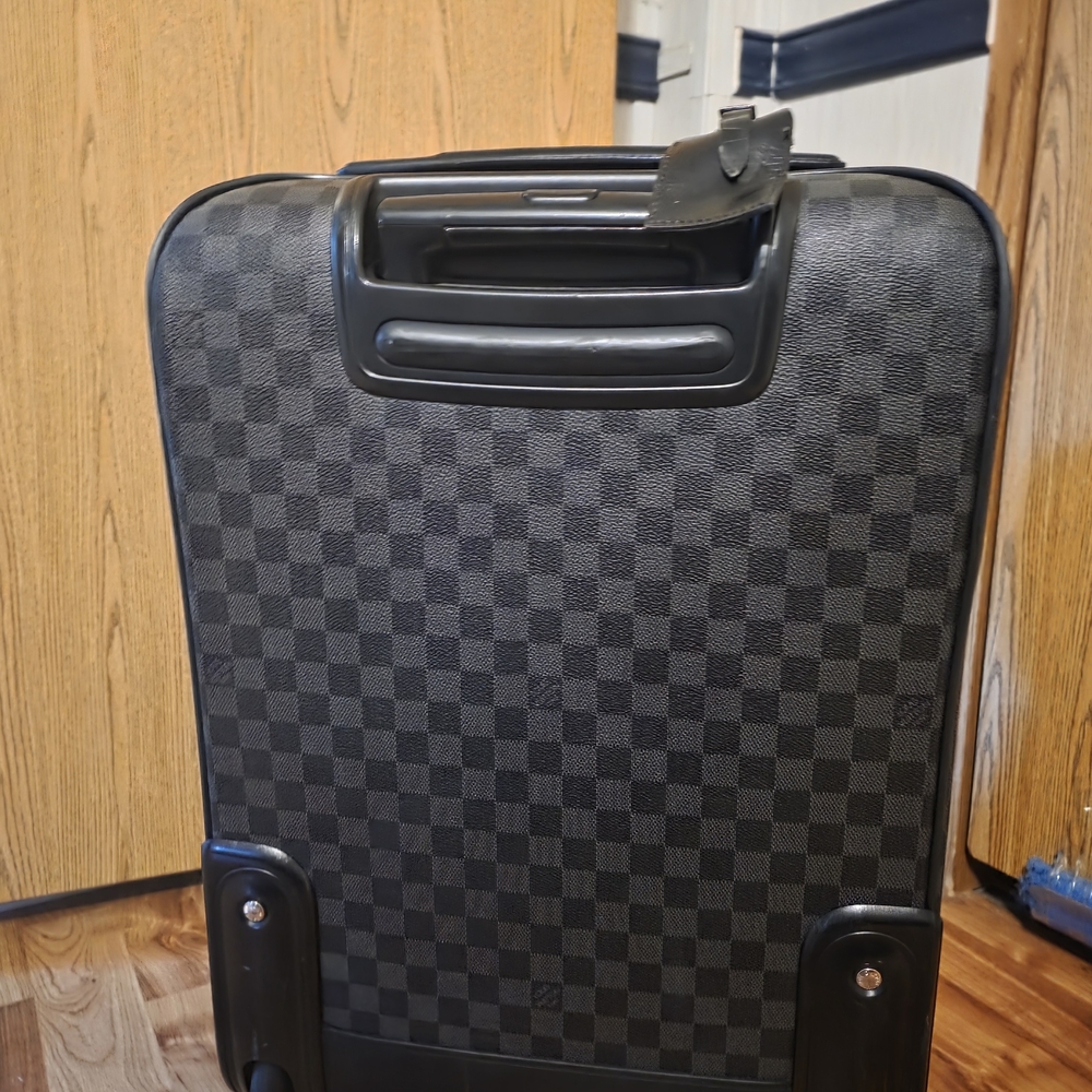 Louis Vuitton Black and Gray Checkered Travel Bag - Picture 3 of 5